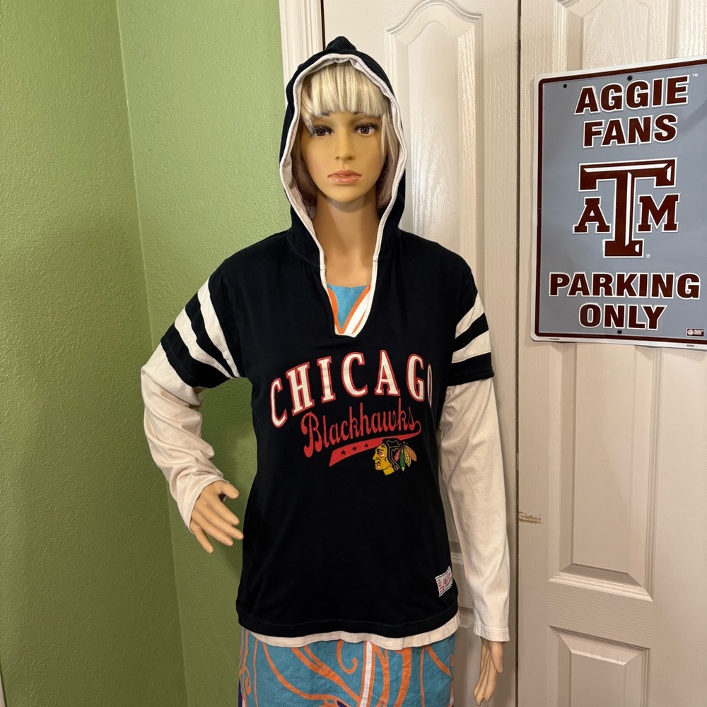 Chicago Blackhawks Hooded T-shirt